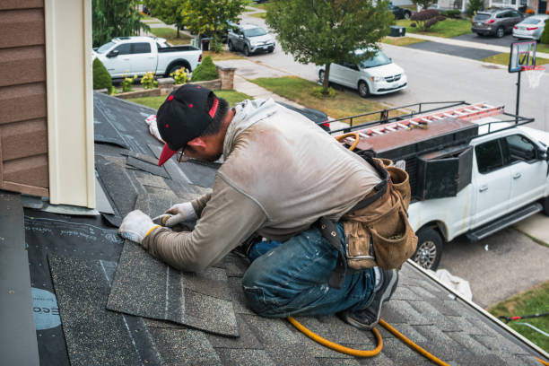 Professional Emergency Roof Repair technician working in Sunset, SC